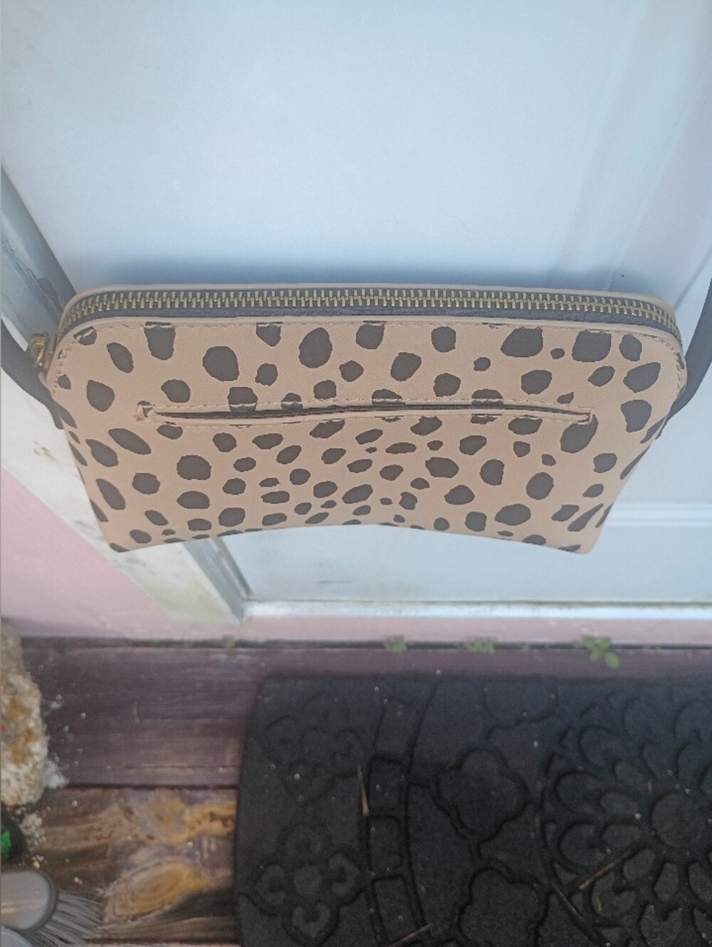 Universal Thread Leopard Print Crossbody Bag in Tan and Black 6.5x9